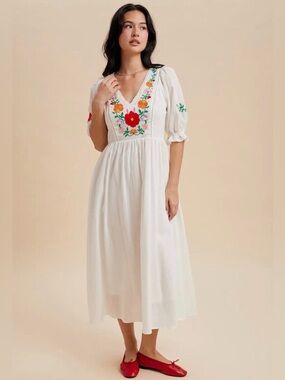 Urban Outfitters NWT Cotton Lined Floral Smocked White Embroidered Maxi Dress
